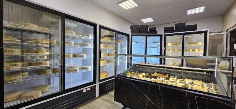 🧀 Мир крафтового сыра в Нальчике: добро пожаловать в фирменную лавку сыроварни SAFAR!