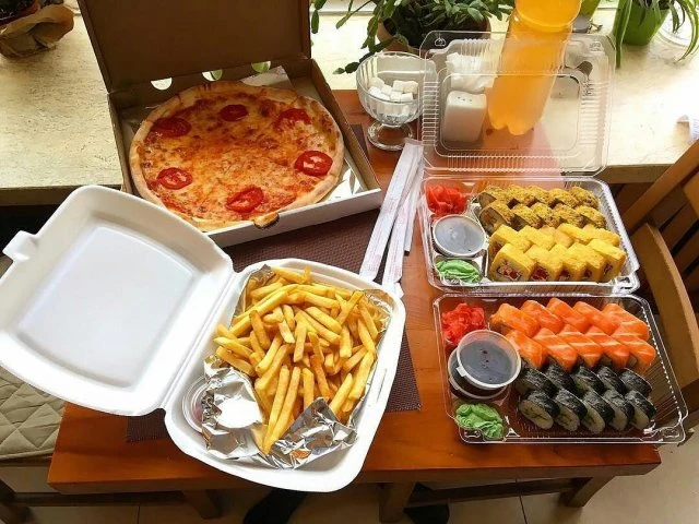 SUSHI FOOD