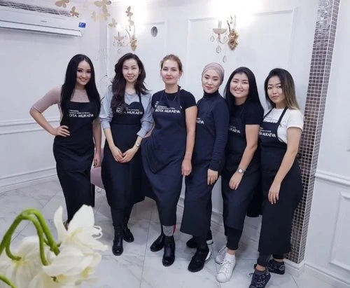 Mira__studio BM