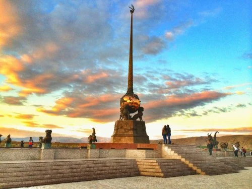 Обелиск "Центр Азии"
