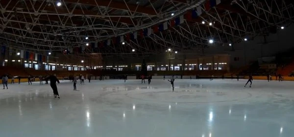 Ледовый дворец "Рассвет"