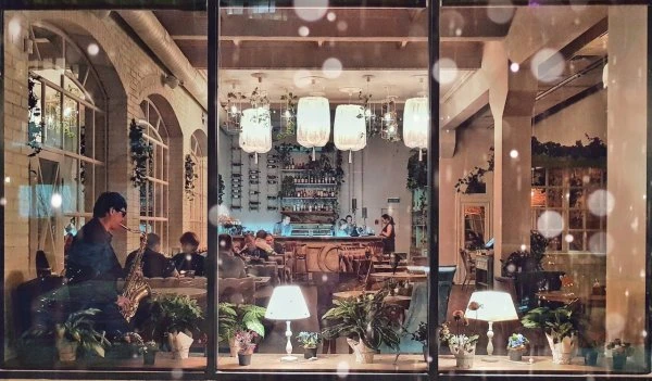 Veranda Bar