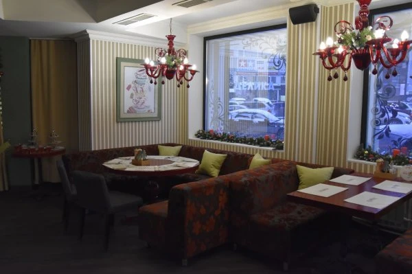 Кафе-ресторан Family bar and kicthen