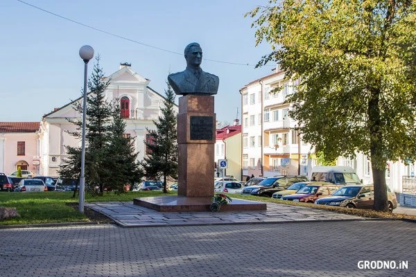 Памятник Соколовскому В. Д.