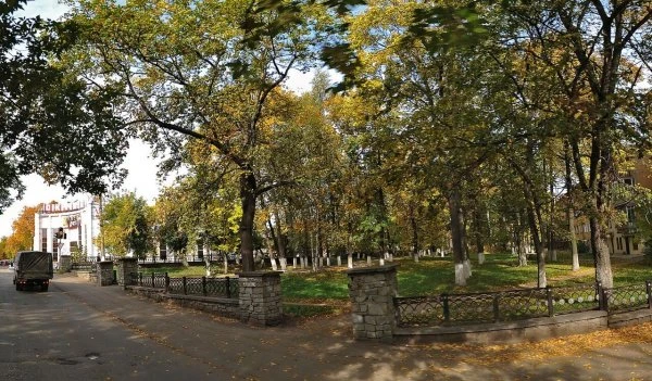 Памятник Сестра милосердия