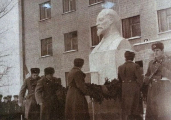 Памятник Ф.Э. Дзержинскому