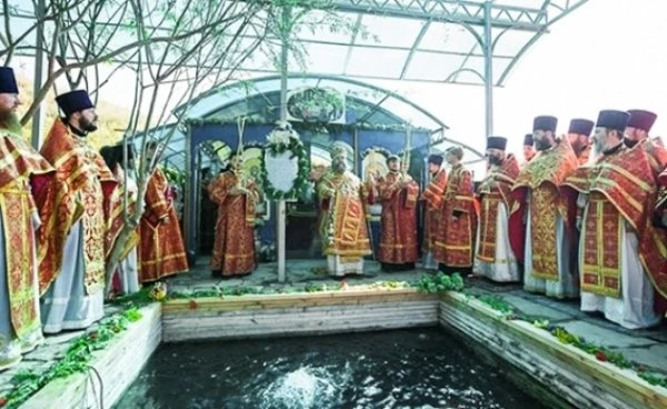 Храм в честь иконы Божией Матери Живоносный Источник