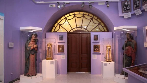Архиерейский дом