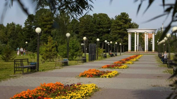 Памятник женам декабристов