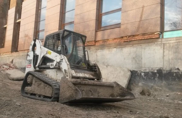 BobCat T190