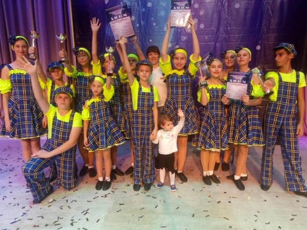 Школа танцев "Dances+"