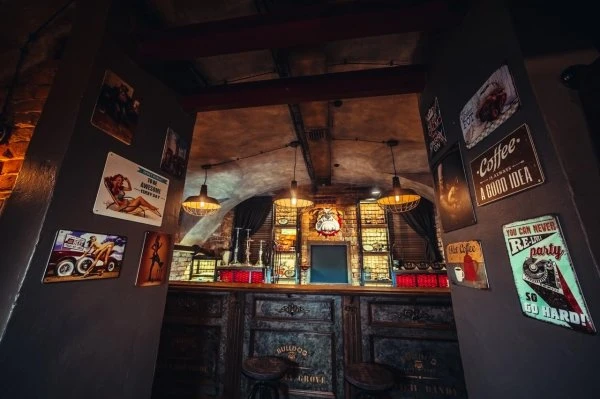 Bulldog loft club