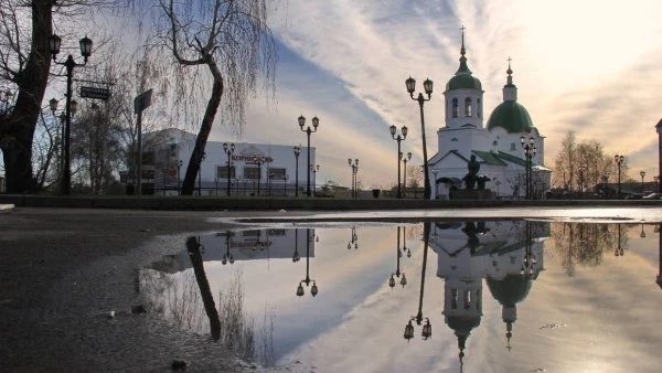 Храм первоверховных апостолов Петра и Павла