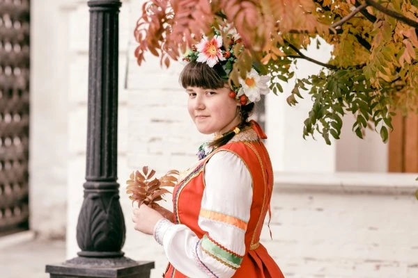 ЮЛИЯ.