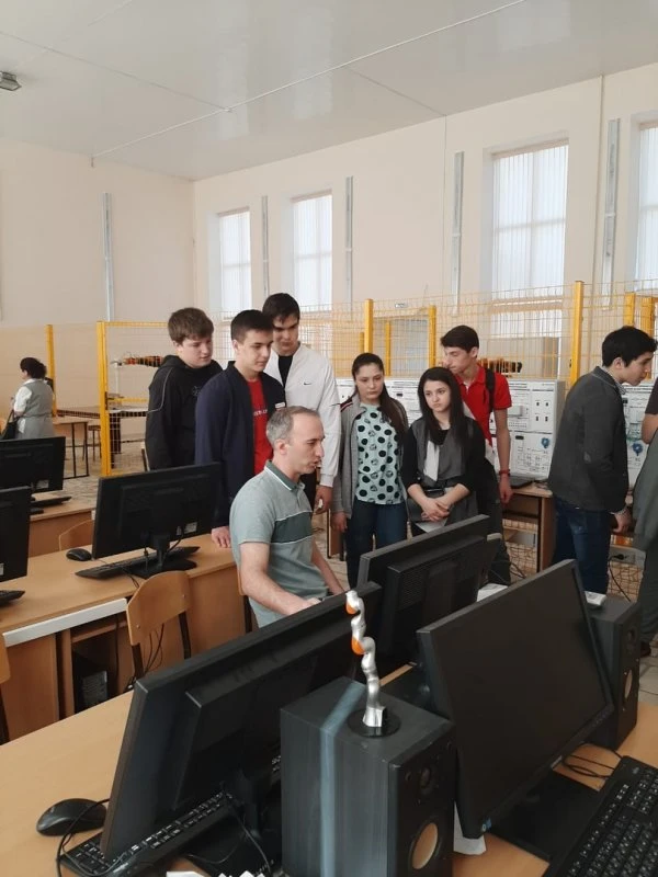 КБГУ Кафедра "Мехатроника и робототехника"