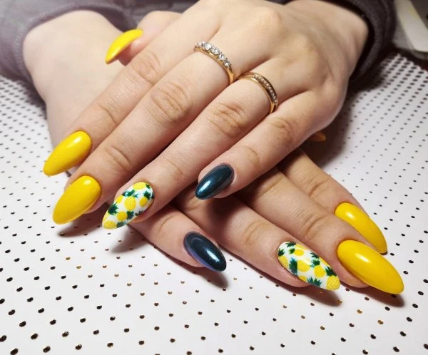 Kristi_nails