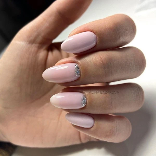 nails_bazarova