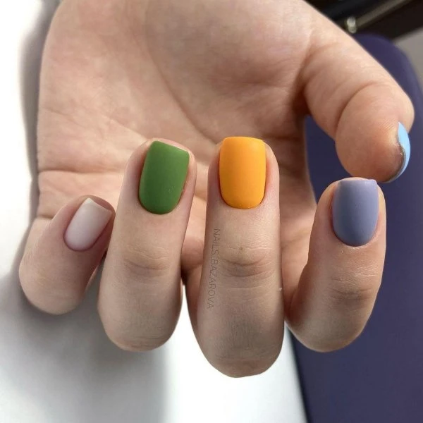 nails_bazarova