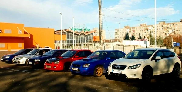 Автосалон