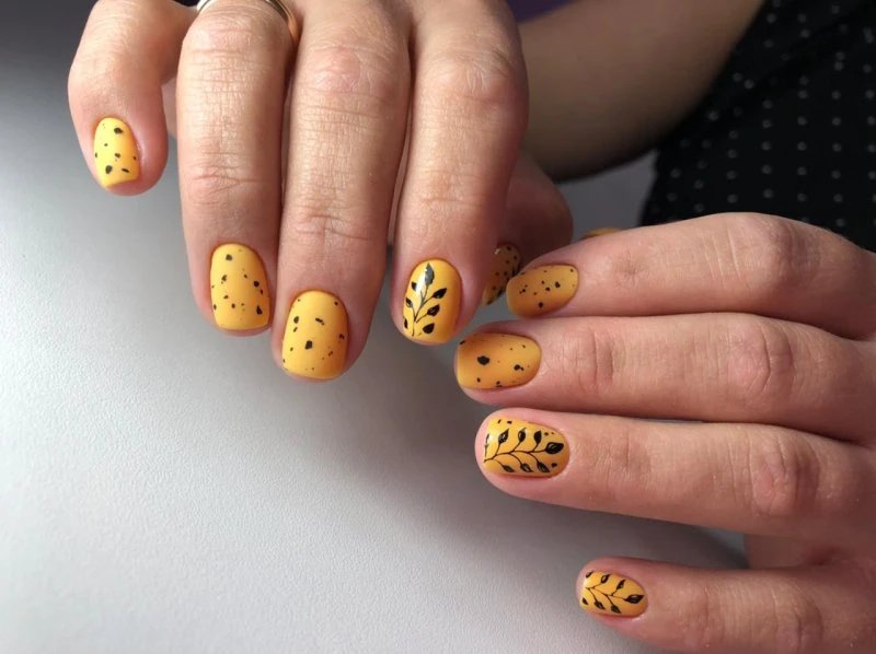 Alexandra_nails