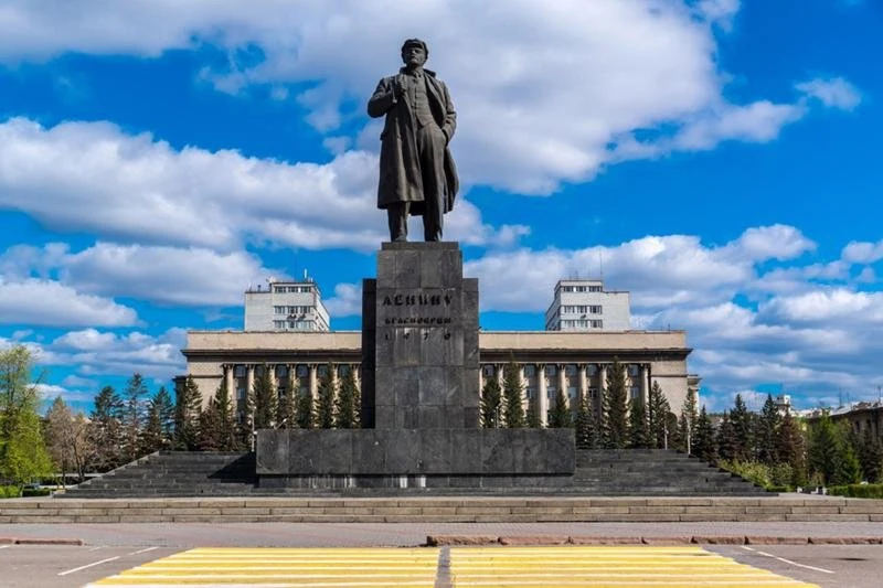 Памятник В. И. Ленину в Красноярске