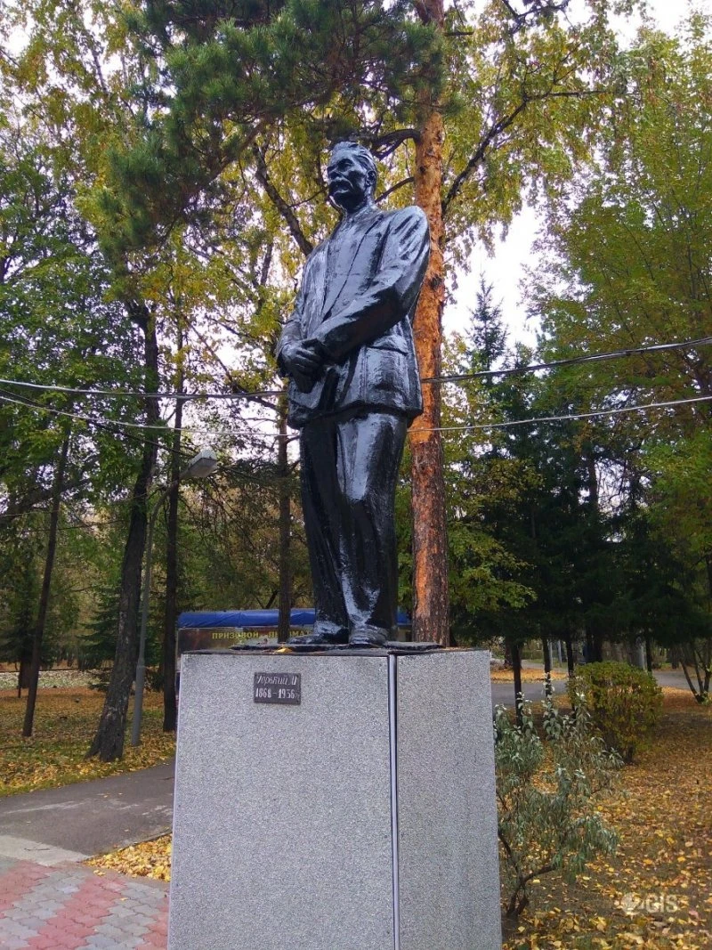Памятник Макиму Горькому в Красноярске