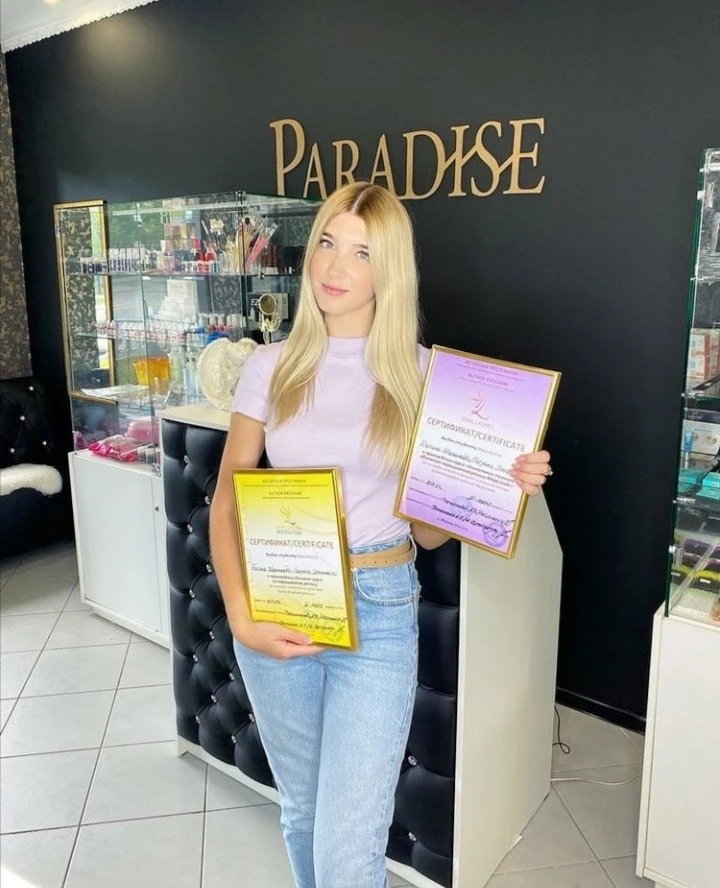 Anna_paradise_studio