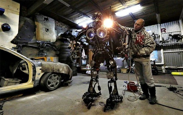 Custom robots Художественные мастерские