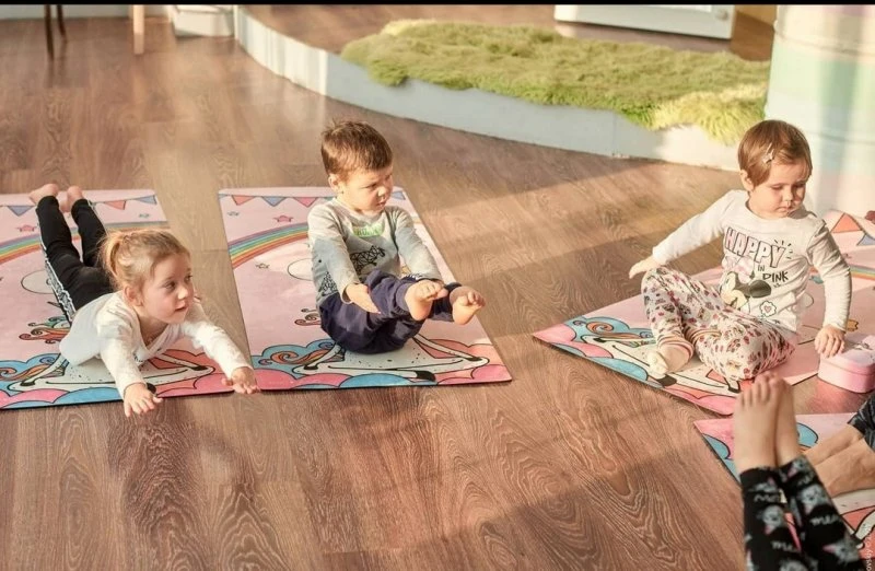 Shiny Yoga Kids
