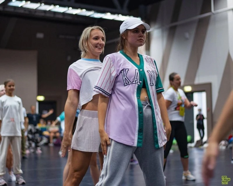pestraya_dance