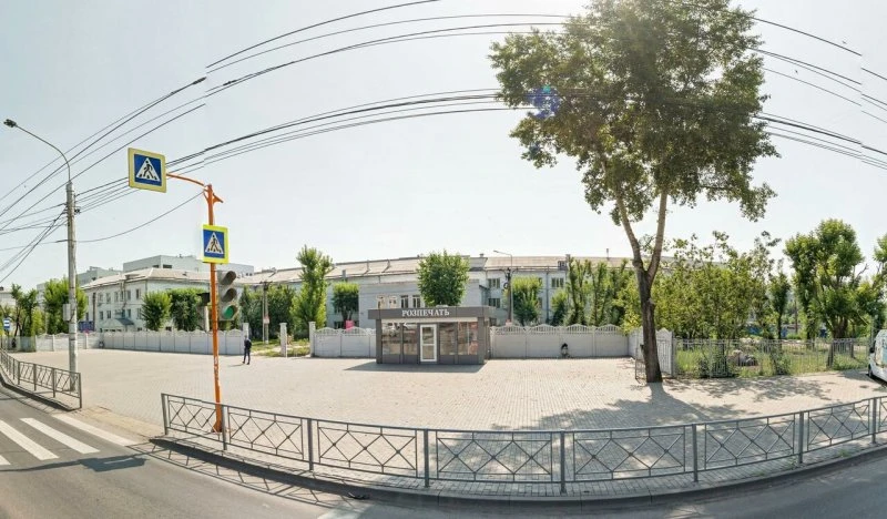 Поликлиника ККБ, отделение стоматологии Стоматологическая поликлиника в Советском районе.