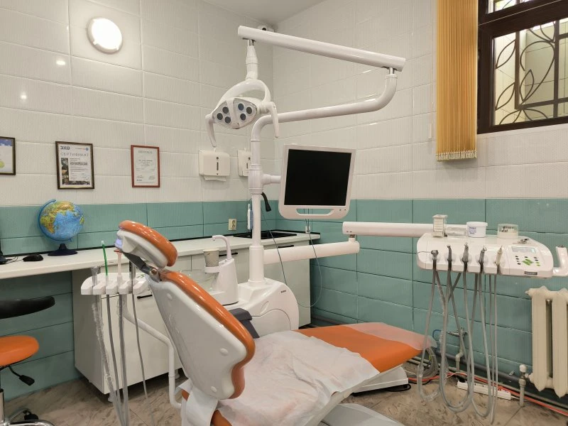 Dent Alex