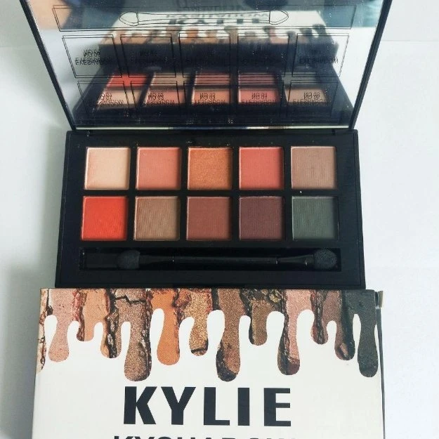 Тени для век Kylie Kyshadow