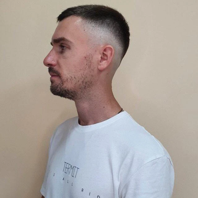 Мужская стрижка 