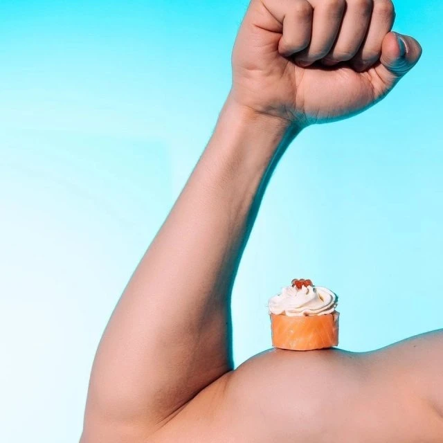 в любой ситуации - роллы!