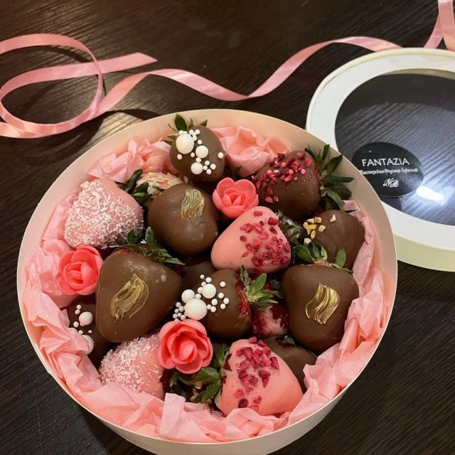 Клубника в шоколаде 🍓